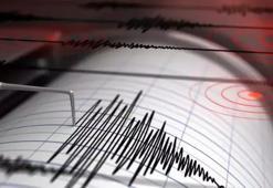 Endonezya'da 6.1 büyüklüğünde deprem