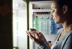 Karnınız hep gece yarısı mı acıkıyor? Sebebi sandığınızdan farklı, çözümü basit