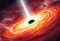 Evrenin en aç kara deliği keşfedildi: 3.000 Güneş tüketiyor!