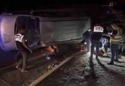 Gaziantep'te feci kaza! Lastiği patlayan minibüs taklalar attı: Ölü ve yaralılar var