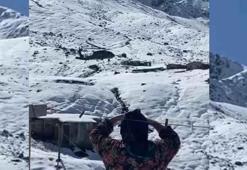 Kar ve sel sonrası helikopterli yardım! Kar kalınlığı 50 santimetreye ulaştı
