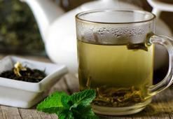 Demir eksikliğini tetikliyor! Bu ilaçlarla yeşil çay içmeyin, değerleriniz çöküyor