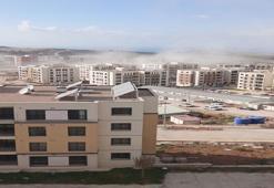 Hatay'da Kule vinç, patlama sonrası binanın üzerine devrildi