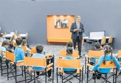 Başkan çocuklara hikaye okudu