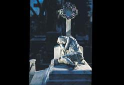 Mermere kazınmış hayatlar