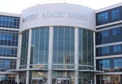 Mahkemede ilginç olay! Avukat babalar kavga etti, oğulları savundu