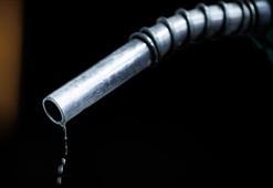 ABD petrol fiyatı tahminini yükseltti