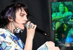 Billie Eilish konserinde büyük şok! Korumalar oraya koştu