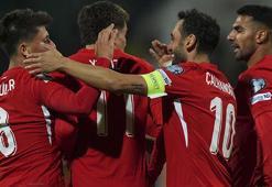 Hakan Çalhanoğlu'ndan Kenan Yıldız ve Arda Güler sözleri