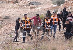 İsrail ordusu, cezaevi yakınlarında bekleyen kalabalığa saldırdı