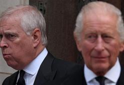 İstismar iddialarıyla gündem olan Prens Andrew kraliyet ünvanlarından vazgeçti