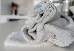 Deterjan lifleri tıkıyor, havlular tahtaya dönüyor! Puf puf yapmanın en kolay yolu