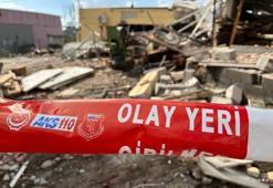 İzmir'de patlama: Ev yıkıldı, 1 kişi yaralı