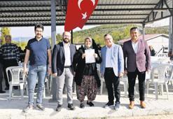 Başkan Şehirli 35 yıllık tapu sorununu çözdü