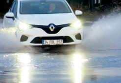 Kuvvetli sağanak ve fırtına geliyor! Akom'dan İstanbul için yeni uyarı