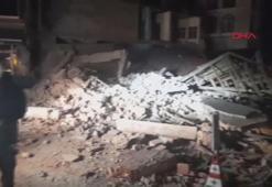 Balıkesir'deki depremin ardından ağır hasarlı bazı binalar yıkıldı