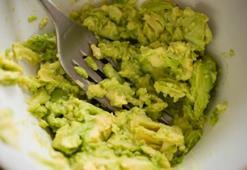 Saçları onarmak bu kadar basit! Kimyasallar yerine 4 malzemeyle doğal maske