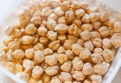 Nohudu ıslatma derdine son! Sadece 1 kaşıkla pişirme süresini yarıya indirin