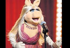 Miss Piggy iki yıldızı birleştirdi