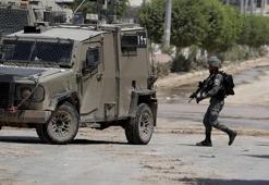 İsrail'den Suriye'ye saldırı! Köylerde yol kontrol noktaları kurdu