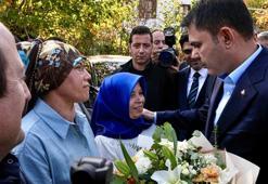 Köyünü alevlere teslim etmek istememişti! Yeni evlerin temelini Bakan Kurum'la birlikte attı