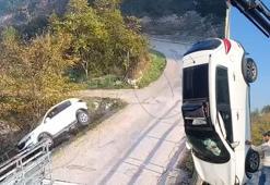 17 ve 12 yaşında iki kız! Babasına ait otomobil ile kabusu yaşadılar