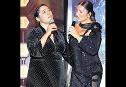 Düet duygulandırdı