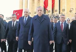 Devlet erkanı Ata’nın huzurunda