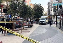 Küçükçekmece'de kar maskeli saldırgan kafede oturan kişilere ateş açtı