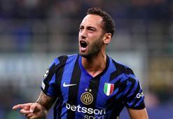 Hakan Çalhanoğlu'na büyük onur! İtalya'da ayın oyuncusu oldu