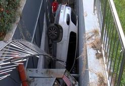 Bahçelievler’de 9 araca çarpan cipin 5 metreden boşluğa düştüğü kaza kamerada