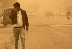 Şanlıurfa'yı toz bulutu kapladı! Göz gözü görmüyor: Yetkililerden 'Evinizde kalın! uyarısı