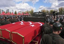 Askeri kargo uçağında şehit olan 3 asker, Ankara'da son yolculuğuna uğurlandı