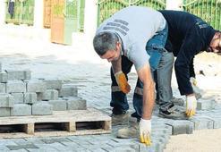 Okul yolları yenileniyor