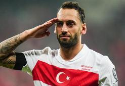 A Millli Takım’da Hakan Çalhanoğlu durdurulamıyor! Golden sonra asker selamı verdi
