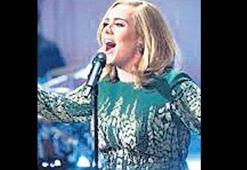 Adele oyunculukta da iddialı