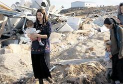 İsrail, bu kez okulu hedef aldı