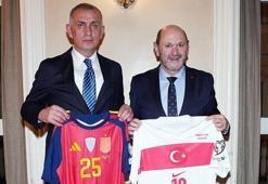 İspanya - Türkiye karşılaşması için maç yemeği düzenlendi