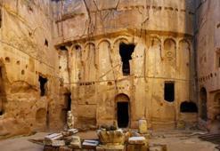 Kayanın içinde saklı bir dünya: Gümüşler Manastırı