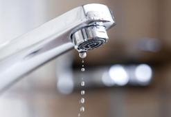 Az akıyor ama çaresi var: Tesisatçıdan 2 saniyede basıncı düzelten çözüm
