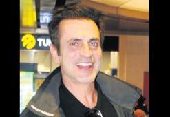 ‘Şarkıcılık kutsal değil’