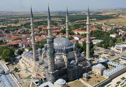 Edirne İdare Mahkemesi'nden Selimiye Camisi'nin kubbe tezyinatı işlemi için yürütmeyi durdurma kararı