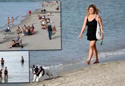 Kasım ayında yazı yaşıyorlar! Hava 27, deniz 23 derece: Plajlar doldu taştı