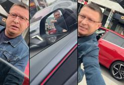 Trafikte dehşet anları! 'Koşarken araca vurdu ve yere düştü'