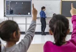 Son dakika... 15 bin öğretmen bugün atanıyor