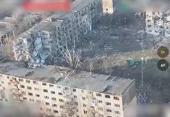 Rus ordusu dronlarla Donetsk bölgesine teslim çağrısı içeren broşürler bıraktı