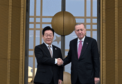 Cumhurbaşkanı Erdoğan, Güney Kore Devlet Başkanı Lee Jae Myung'u karşıladı