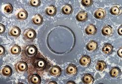 Tıkalı duş başlığını açmanın en etkili yöntemi! Kireci temizliyor