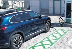 Elektrikli araçlara yeni şarj tarifesi geliyor: AVM’lerde yüksek tenhada düşük fiyat