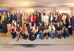 ‘Kadınların kamusal alanını daraltıyor’